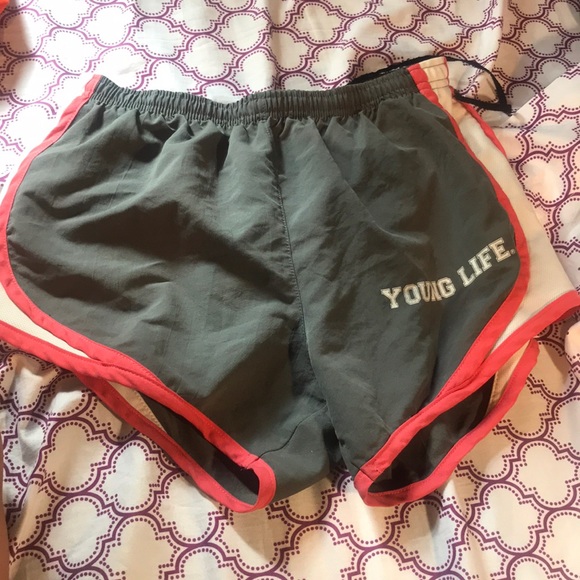 Shorts - Picture 2 of 3